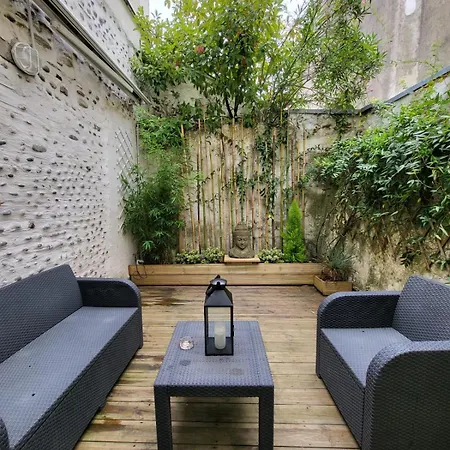 Le Patio - Calme - Hyper Centre Apartment