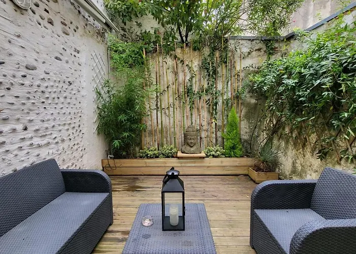 Le Patio - Calme - Hyper Centre Apartment